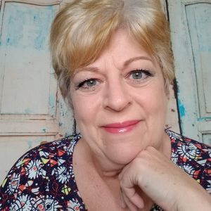 Meet your Posher, Lanita